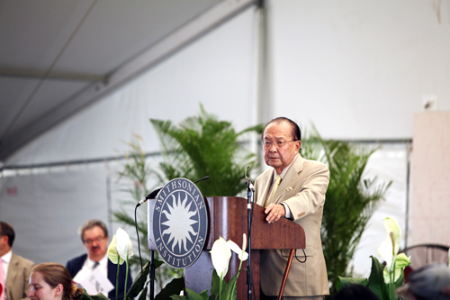 Senator Inouye speaks at Folklife Festival